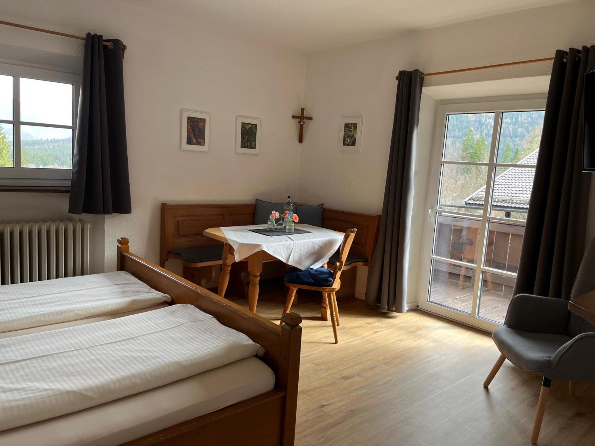 Gaestehaus Hotel Maria Theresia Schliersee Luaran gambar