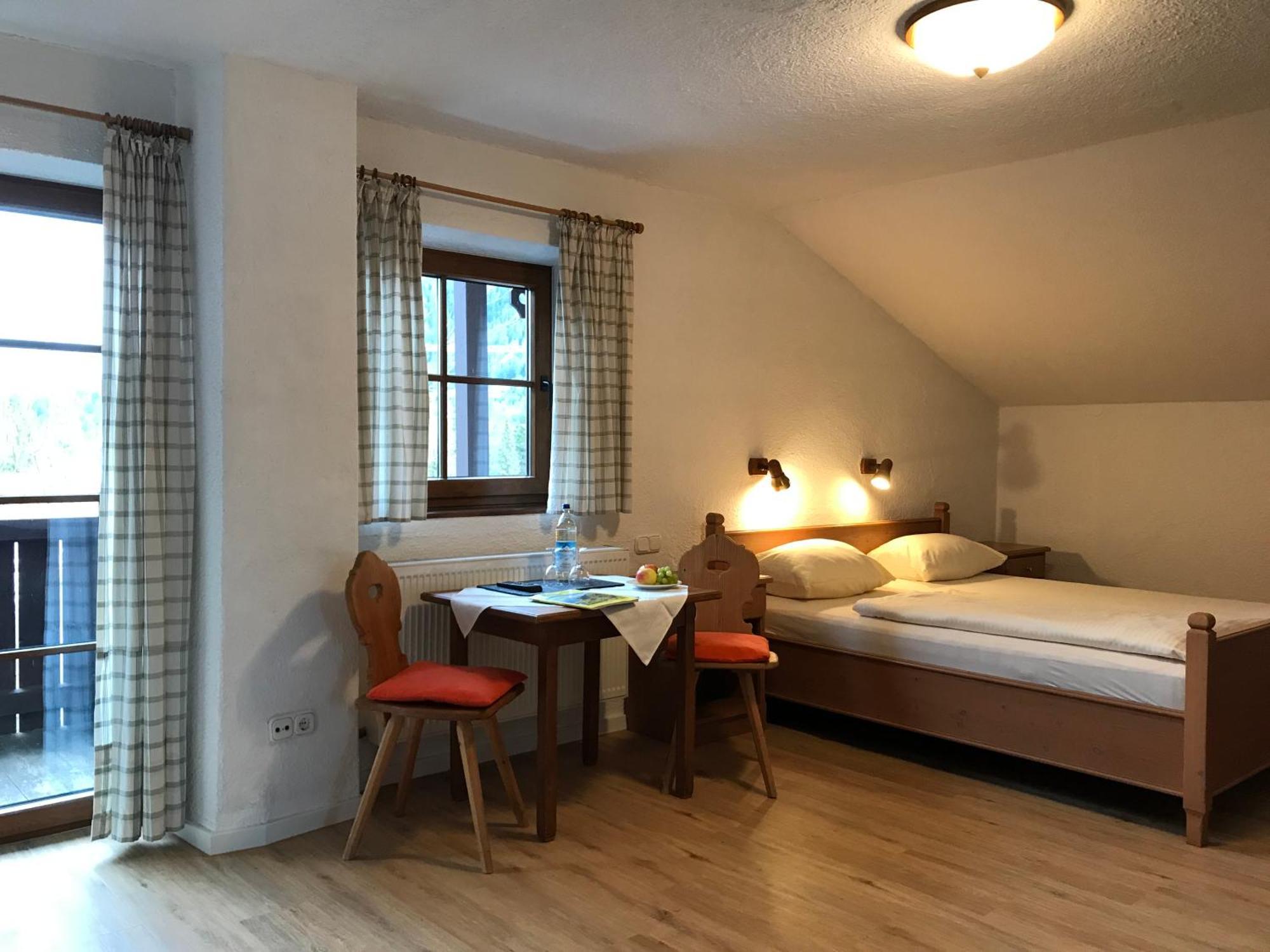 Gaestehaus Hotel Maria Theresia Schliersee Luaran gambar