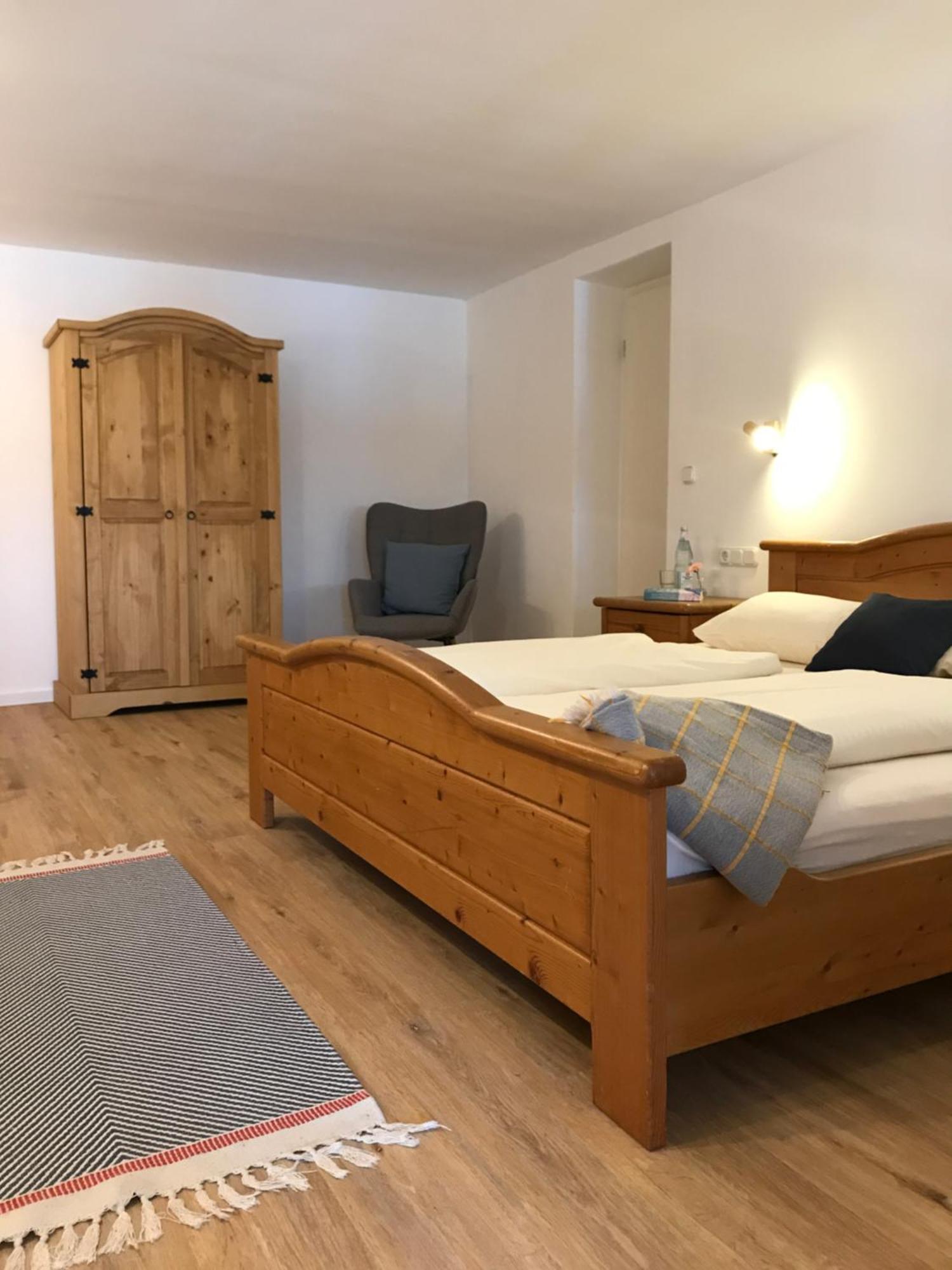 Gaestehaus Hotel Maria Theresia Schliersee Luaran gambar